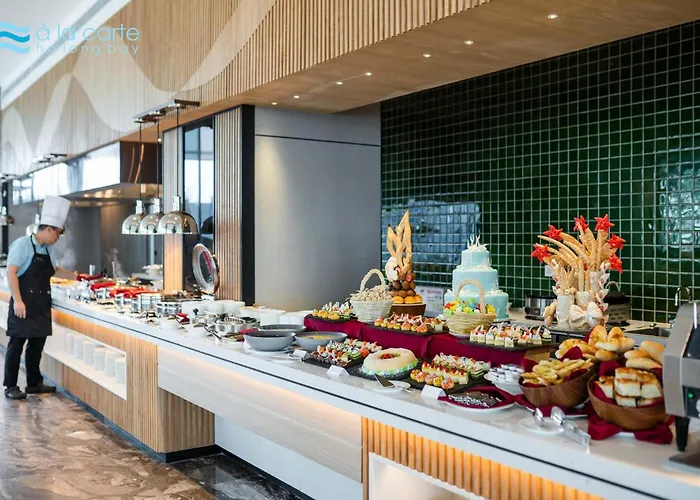 Khach San A Lacarte Bay, Ngay Mat Bien, Mien Phi Be Boi Hotel 5*