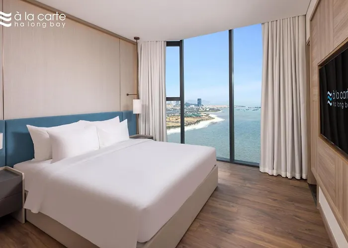 Khach San A Lacarte Bay, Ngay Mat Bien, Mien Phi Be Boi Hotel