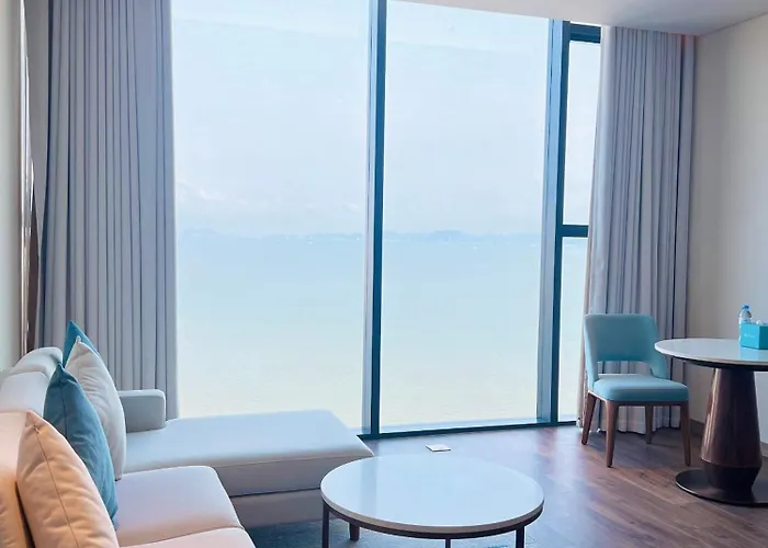 Khach San A Lacarte Bay, Ngay Mat Bien, Mien Phi Be Boi Hạ Long