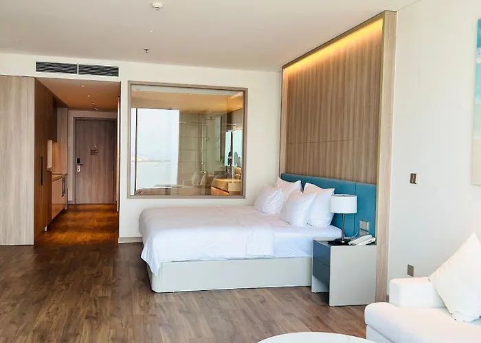 Khach San A Lacarte Bay, Ngay Mat Bien, Mien Phi Be Boi Hotel